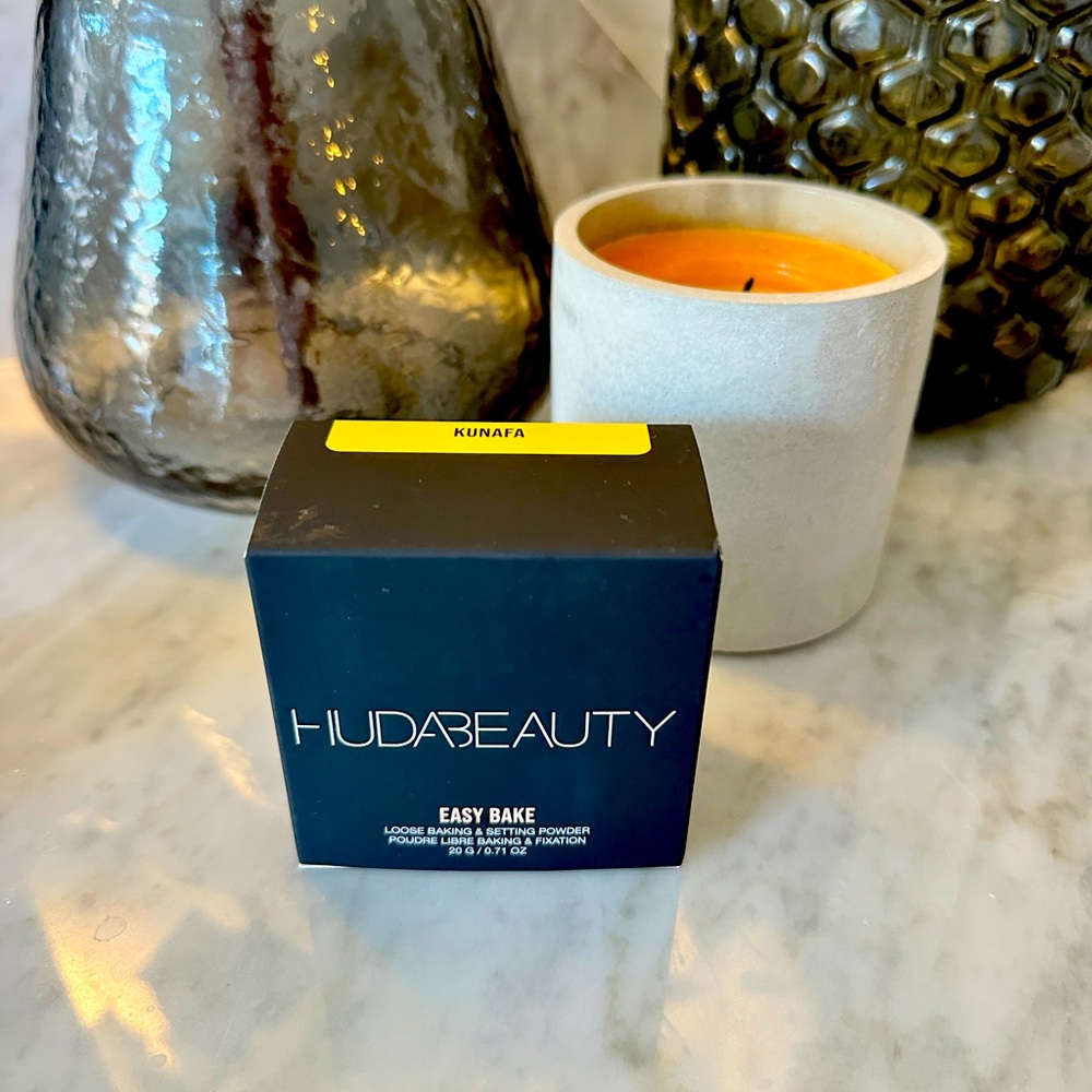 New NIB HUDA BEAUTY EASY BAKE LOOSE BAKING SETTING POWDER Kunafa